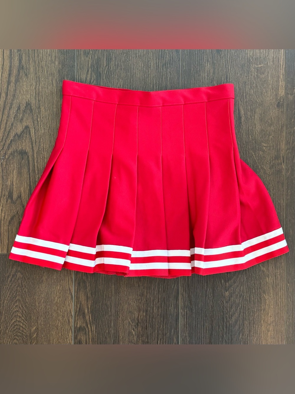 Chassé Red Pleated Cheer Skirt | White Stripe Hem | Adult M
